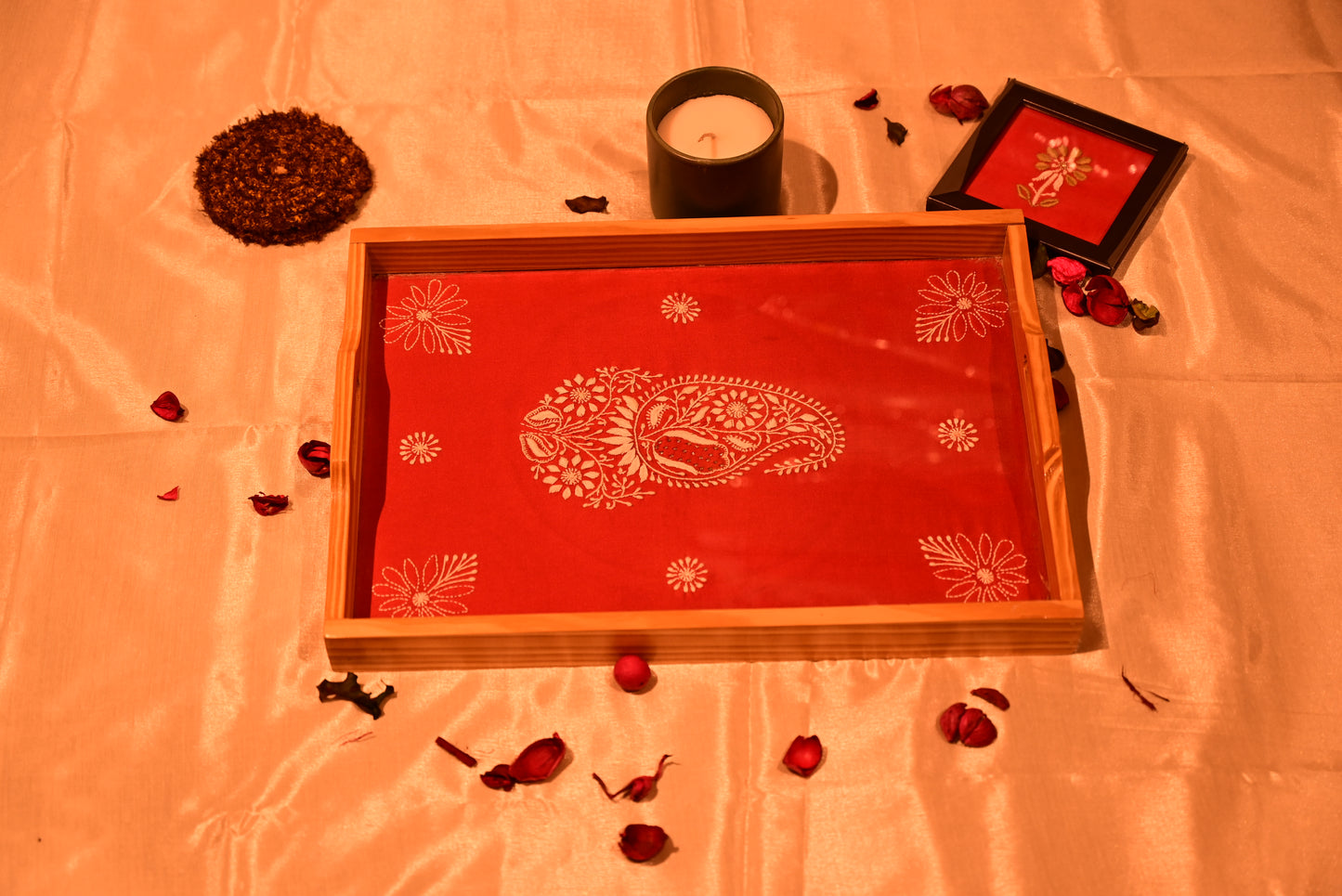 Chikankari Wooden & Glass Tray