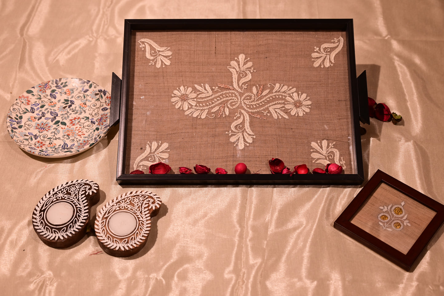 Chikankari Wooden & Glass Tray