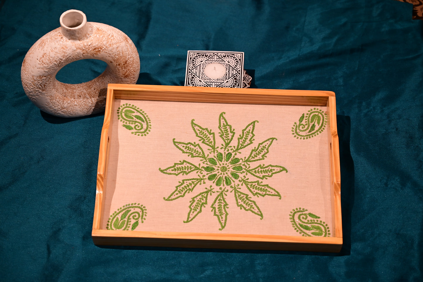 Chikankari wooden& Glass tray